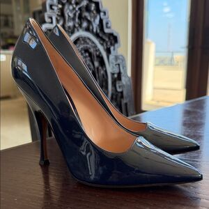 Chic Navy Blue Stiletto Heels 39